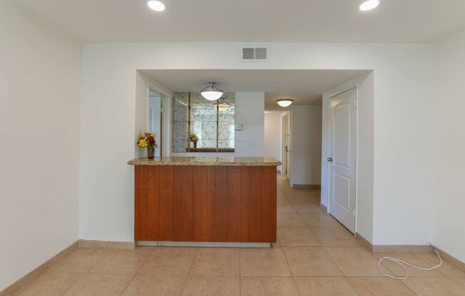2 beds, 2 baths, 1,000 sqft, $2,900, Unit 106