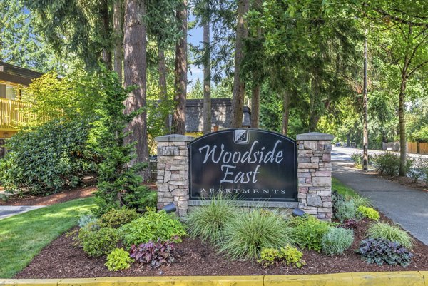 Woodside East Apartments in Bellevue
