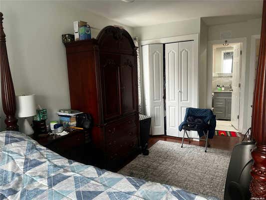 3 beds, 1 bath, $3,500, Unit 2FL