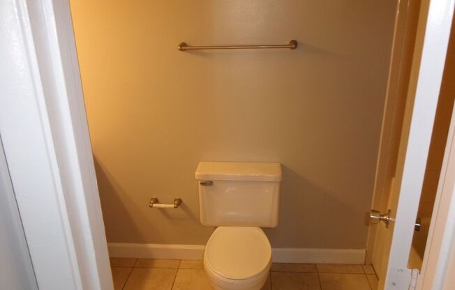 1 bed, 1 bath, 755 sqft, $1,014, Unit 5905G