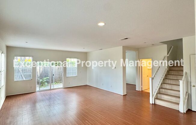 Ready to move in 3 bed 3 bath home