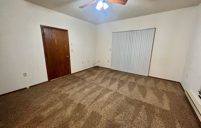 Studio, 1 bath, $605, Unit Apt 1