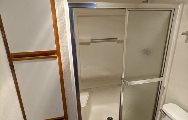 2 beds, 2 baths, 800 sqft, $1,495, Unit 4004