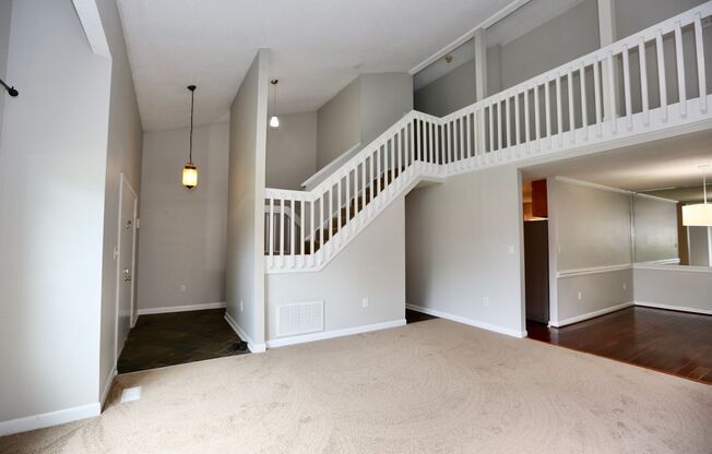 Beautiful 4 bedroom home with updated kitchen! Quartz Counter Tops & Stainless Steel Appliances!