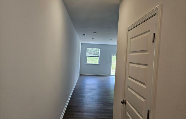 New Construction! Stunning 3Br 2.5Ba in Richland Reserves! Available Now!