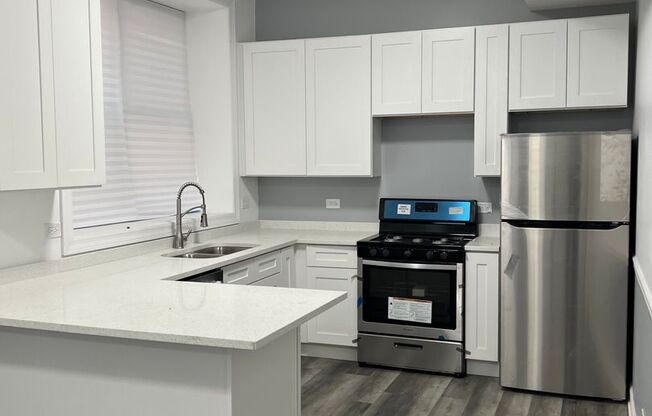 2842 W. 25th Place