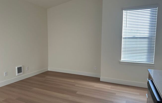 1 bed, 1 bath, 360 sqft, $1,495, Unit 317