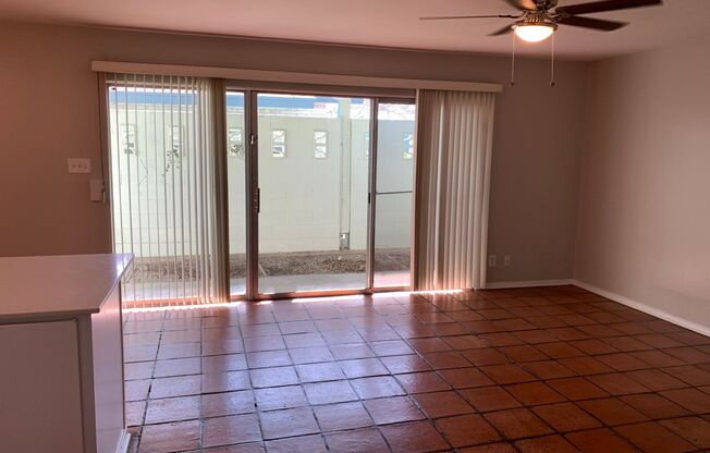 2 beds, 1 bath, $1,595, Unit 7