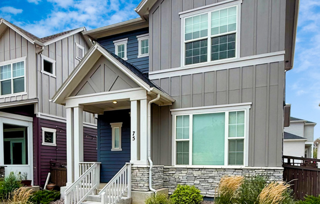 Modern Single-Family Home in Desirable Gold Hill Mesa — Built in 2021