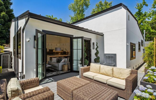 Luxury New Construction in Downtown North (Fully Furnished Option) (Palo Alto)