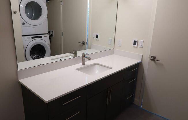 2 beds, 1 bath, 643 sqft, $2,895, Unit 210