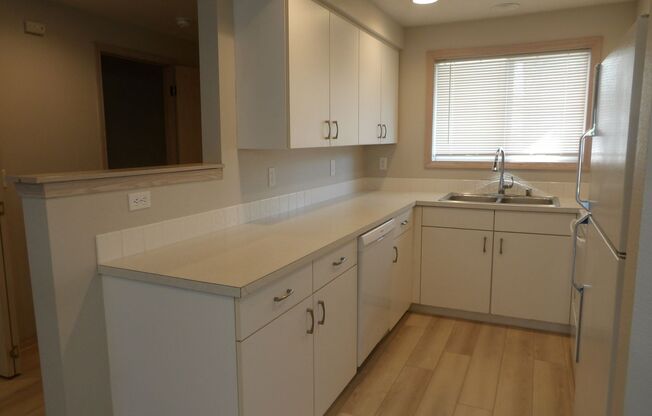 2 beds, 2.5 baths, 1,497 sqft, $2,050, Unit F30