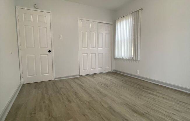 Large 1 Bed 1 Bath Home w/Laundry Hookups