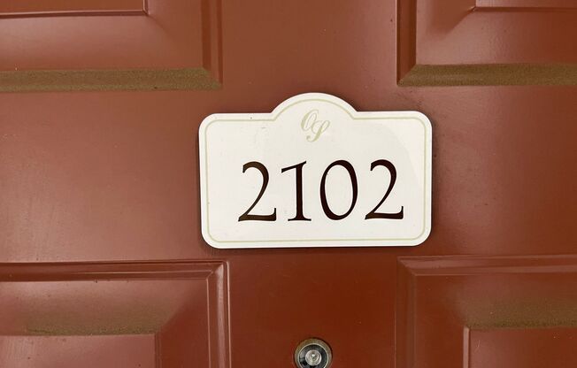 2 beds, 1 bath, 848 sqft, $1,900, Unit 2102