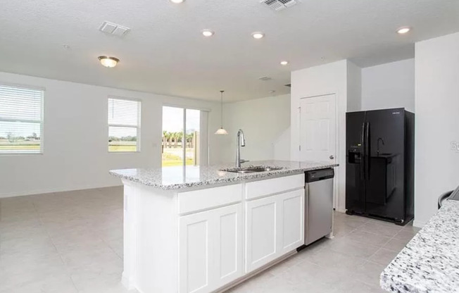 2541 Red Spruce Way