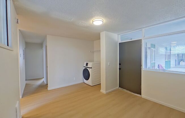 2 beds, 1 bath, 647 sqft, $1,660, Unit 29A