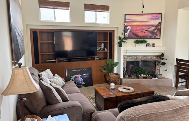 Minutes to Moonlight Beach | Stunning 5 Bedroom Encinitas Home