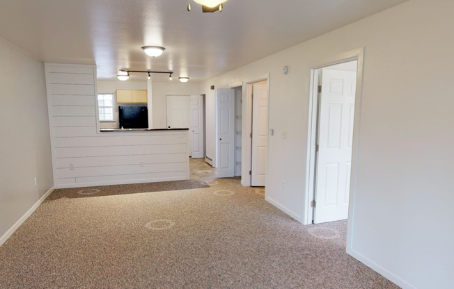 2 beds, 1 bath, 840 sqft, $1,525