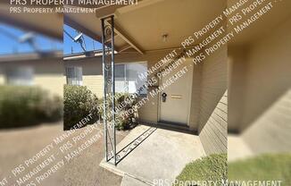 5233 E University Dr