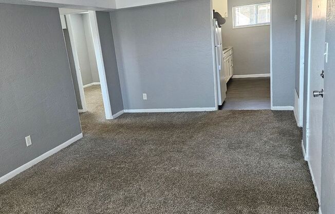 2 beds, 1 bath, 750 sqft, $1,020, Unit B08 1050 01