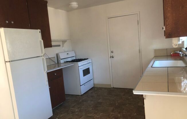 2366-2368 Patricia Dr