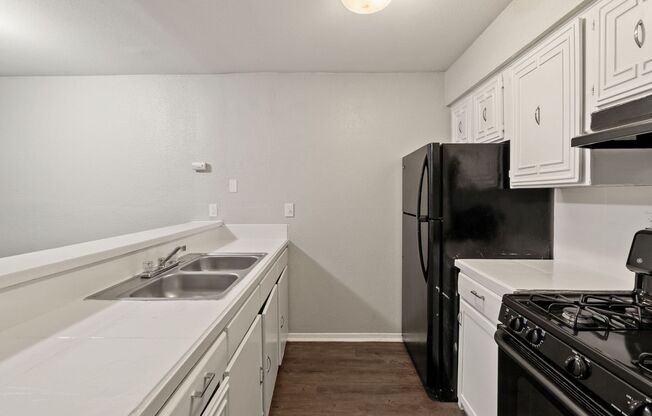 2 beds, 2 baths, 982 sqft, $799, Unit 151