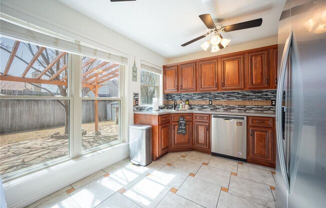 Updated Charmer in N Fort Worth