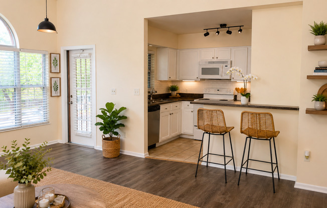 Beautiful 2/2 Condo x Rent close to Airport and Downtown Orlando!