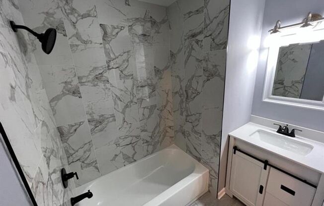 Beautiful fully renovated Townhomw 3 beds 1.5 bath