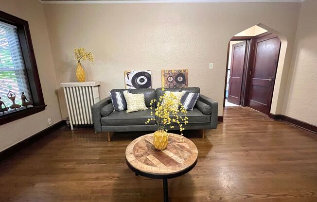 1 bed, 1 bath, 650 sqft, $850, Unit Unit 305  A650