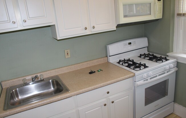 777 Shady Drive East Associates