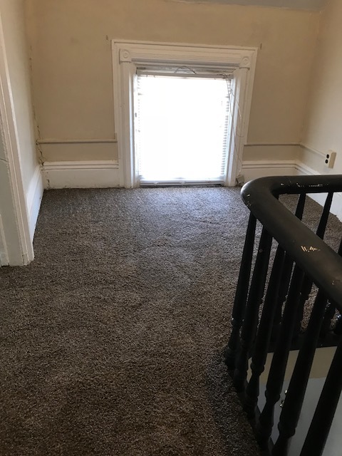 1 bed, 1 bath, $495, Unit 105