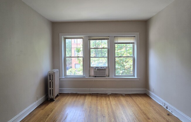 832 Reba Pl.