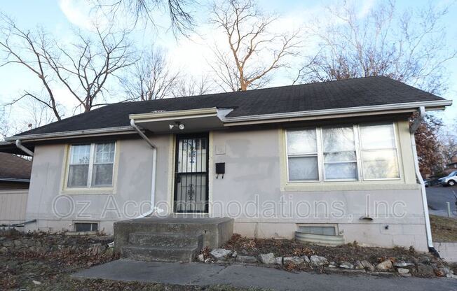 1501 N 22 ST