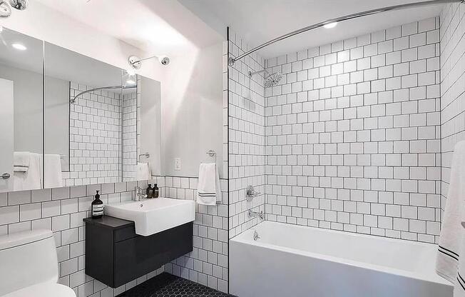 2 beds, 2 baths, $4,800, Unit 5-A