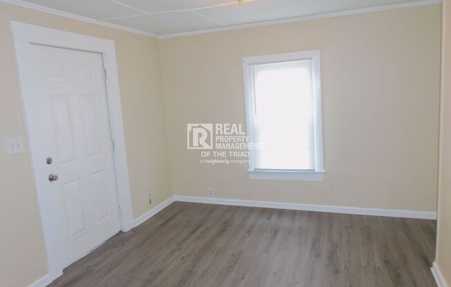 1 bed, 1 bath, $725, Unit 715-B Sevier St.