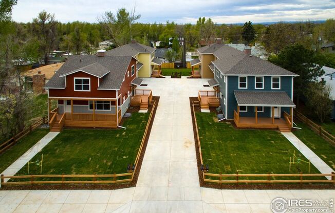 4 Bedroom Townhome Available ASAP! Great Location! MOVE IN SPECIAL!