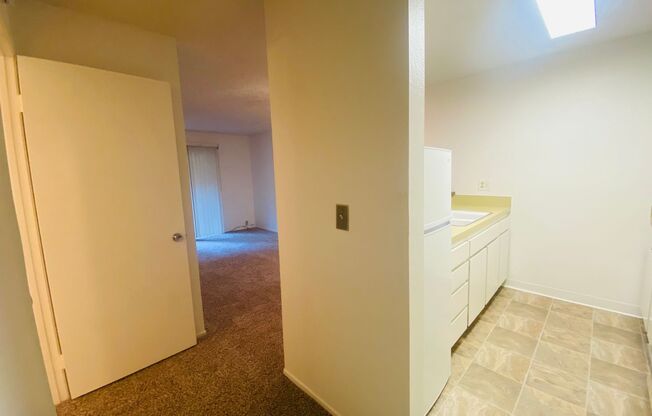 Studio, 1 bath, $1,780