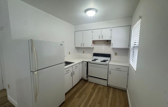 Lincoln Manor Apartments