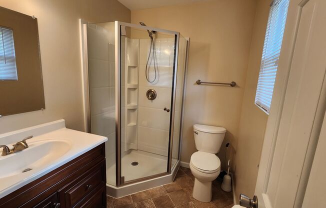 3 beds, 2.5 baths, $2,600