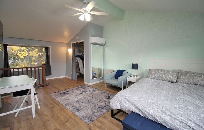 Studio, 1 bath, 325 sqft, $1,345, Unit Studio