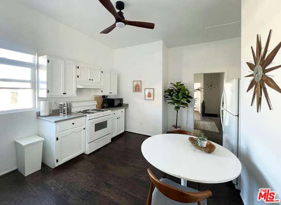 1 bed, 1 bath, 900 sqft, $2,400, Unit 1/2