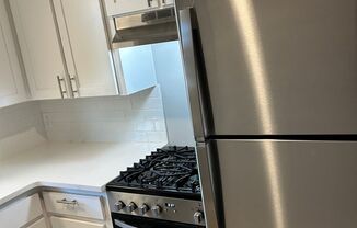 1 bed, 1 bath, $1,095, Unit 3569 Davenport St-Unit 20