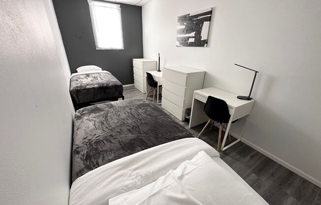 14 beds, 2 baths, 230 sqft, $944, Unit Room 311 - 311 - A