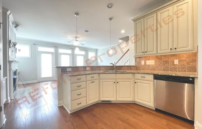 3 beds, 3.5 baths, $2,175
