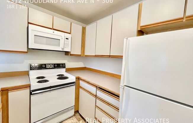 4312 WOODLAND PARK AVE N