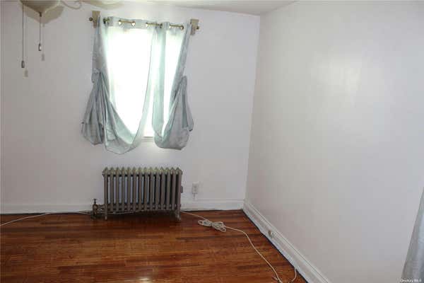 4 beds, 1 bath, $3,700