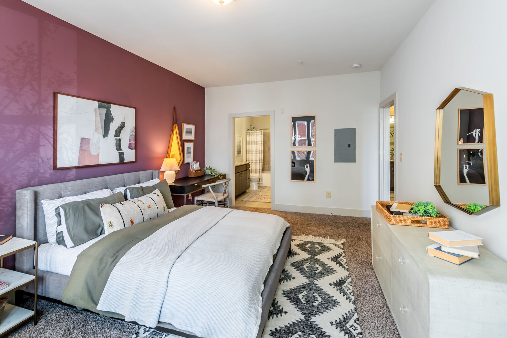 927 West Morgan
