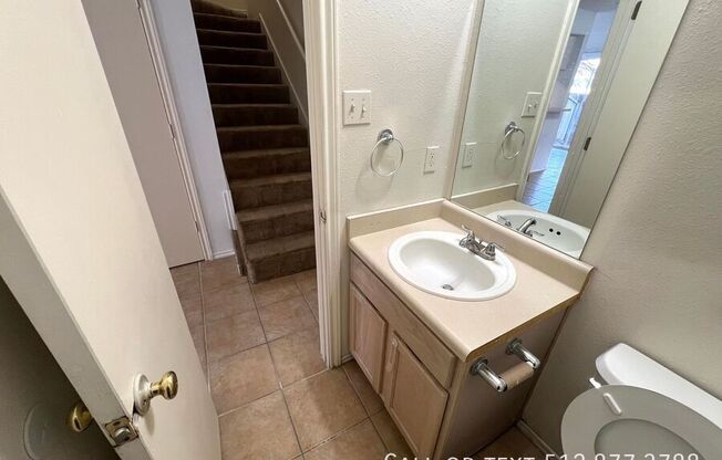 2213 CREEKSIDE LN