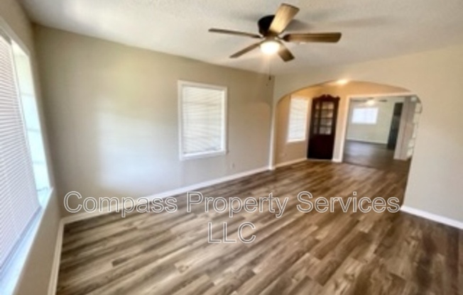 3 beds, 1 bath, 1,612 sqft, $1,550